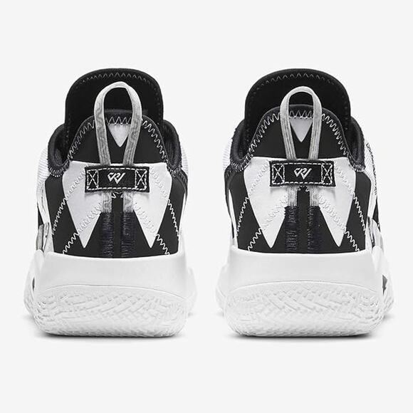 NWT Jordan Mens One Take Ii Basketball Shoe, white/Black - Size 8